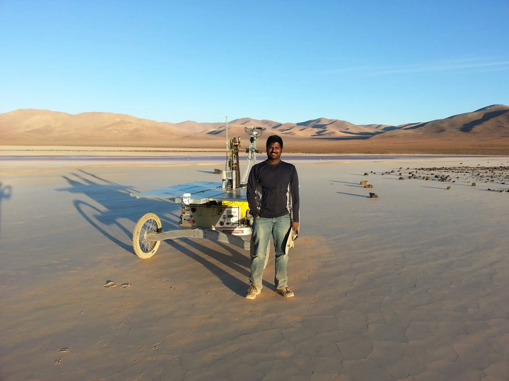 Srini Vijay with robot